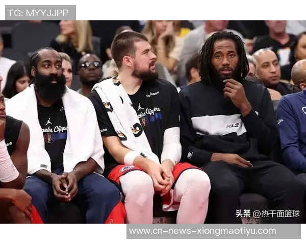 快船苦战联盟倒数第三雷霆球迷欢欣鼓舞享受比赛乐趣